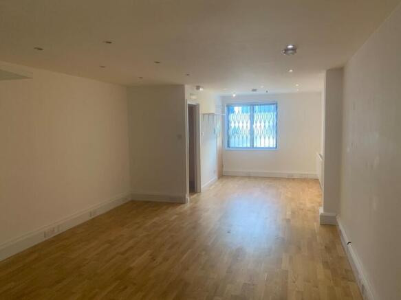 13 Risborough Street Ground Floor Vacant.jpg
