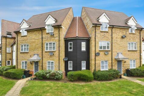 Hazel Close, BASILDON, Essex, SS15