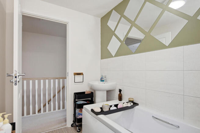 3 bed House for sale Image 12