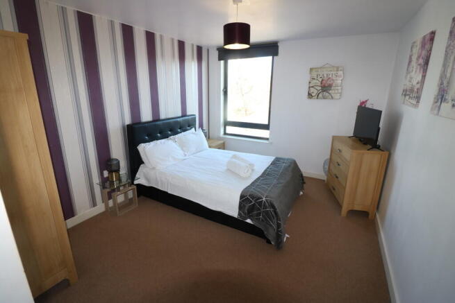 1 bed Apartment to rent Image 8