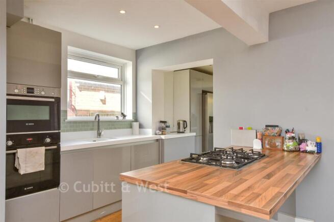 Kitchen/ Dining Area