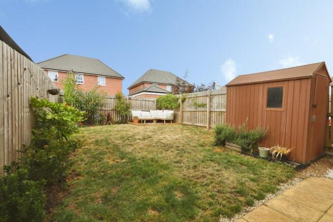 4 bed Town House for sale Image 6