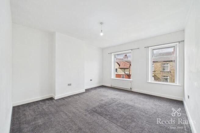 2 bed Terraced to rent Image 4