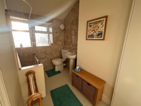 2 bed Cottage for sale Image 10
