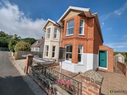 Salterns Road, Seaview, PO34 5AH