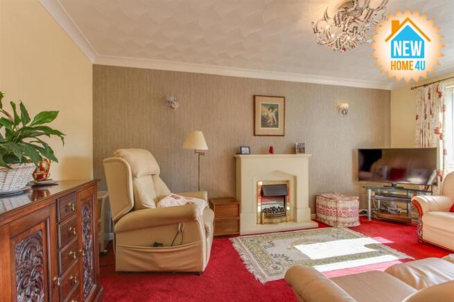 LOUNGE: