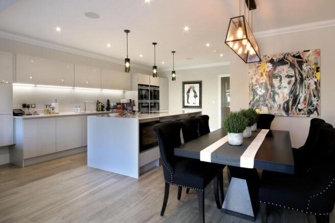 Kitchen/Dining