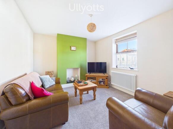 3 bed Terraced for sale Image 9