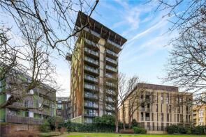 Flat 6, 1 Park Heights Court, Wharf Lane, London E14 7HW