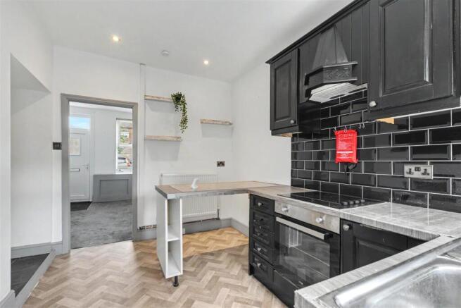 Kitchen_4.jpeg