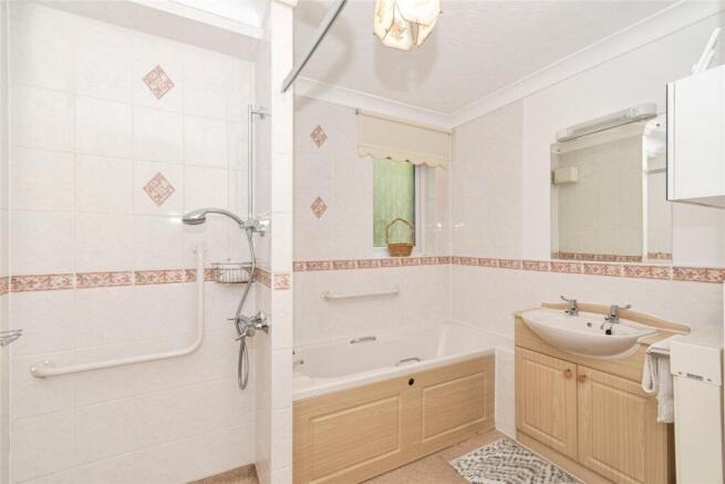 1 bed Apartment for sale Image 7
