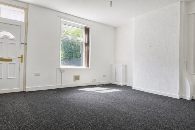 3 bed Terraced for sale Image 4