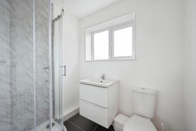 3 bed Semi-Detached for sale Image 8