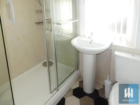 3 bed Terraced to rent Image 6