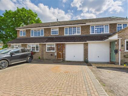 Jubilee Close, Pamber Heath, RG26
