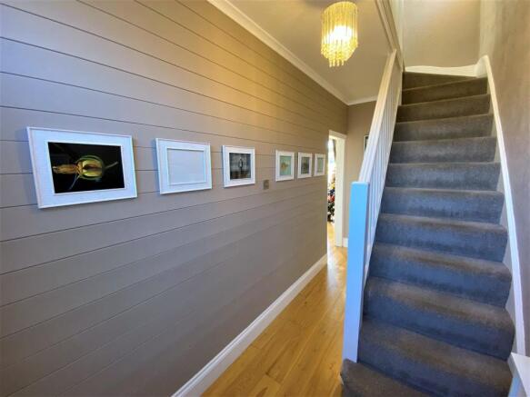 Entrance Hall 899