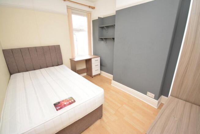 Bedroom Five (First Floor Middle)