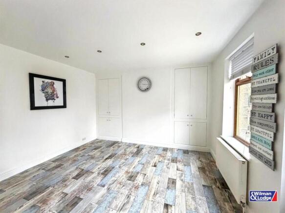 3 bed Terraced for sale Image 6