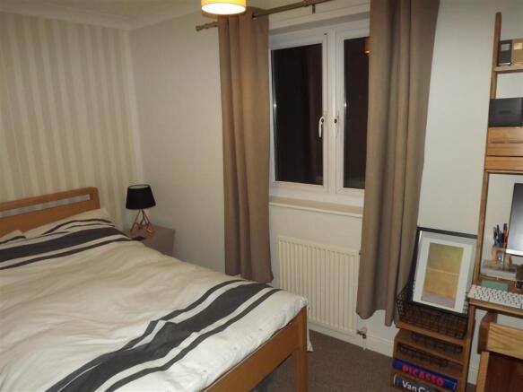 BEDROOM 2
