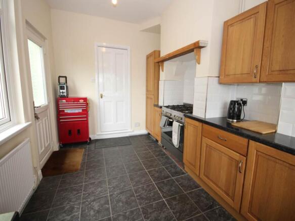 Kitchen (2)