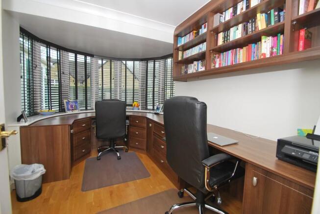 Photo 11