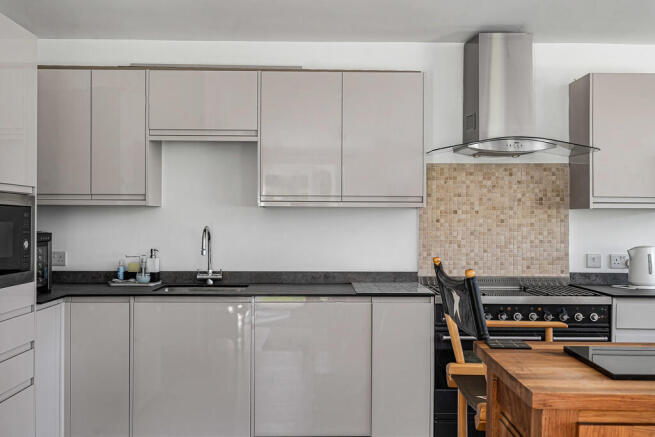 Kitchen (2)