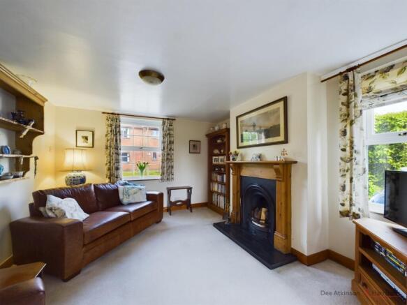 3 bed Detached for sale Image 5