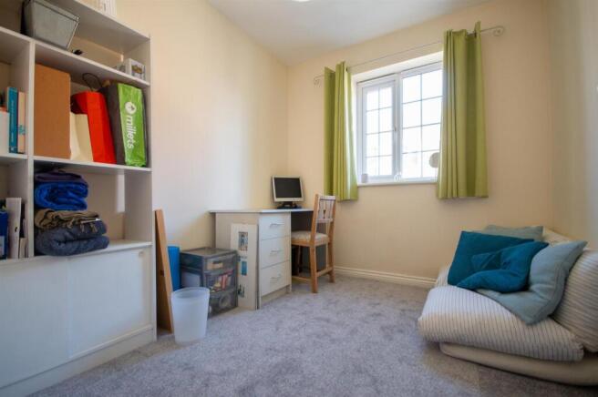 2 bed Apartment to rent Image 8