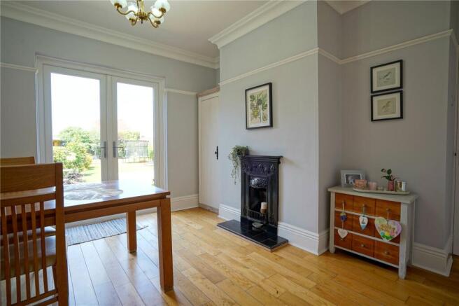 3 bed Semi-Detached for sale Image 6