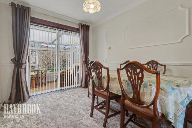 4 bed Detached Bungalow for sale Image 9