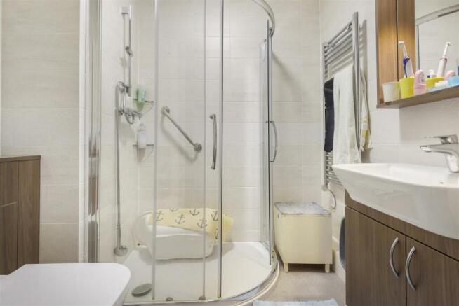 Shower Room.jpg