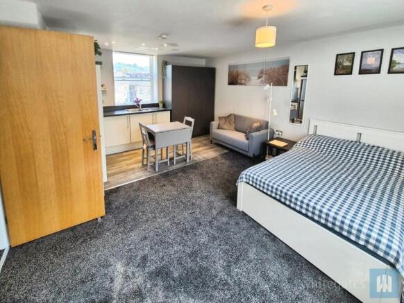 1 bed Apartment to rent Image 4