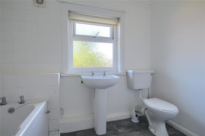 3 bed Semi-Detached for sale Image 11