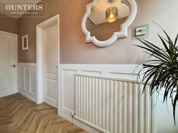 3 bed Semi-Detached for sale Image 2