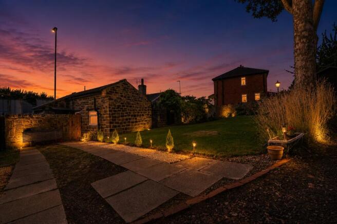 2 bed Bungalow for sale Image 2
