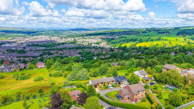 3 bed Terraced for sale Image 12