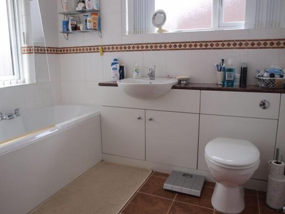 Family Bathroo...