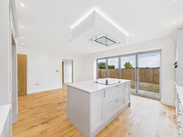 Kitchen/ Dining room