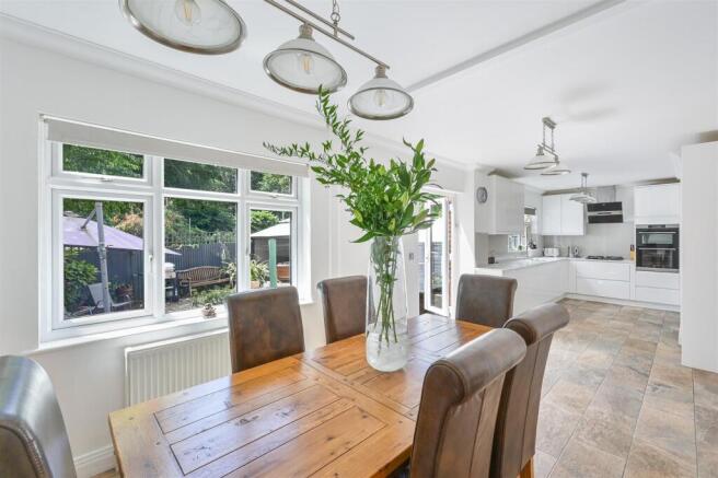 BYWOOD CLOSE, 4- (4).jpg