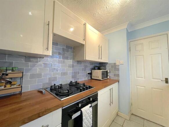 Kitchen (1).jpeg