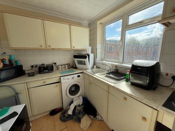 Viceroy Court, High Street South, Dunstable photo 4