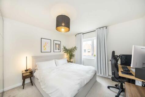 Springfield Drive, Tooting