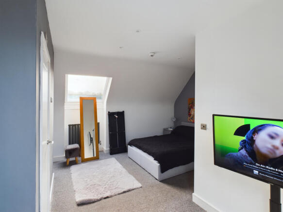 1 bed House Share to rent Image 4