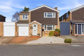 15, Lammas Way, Bedford MK45 2TR