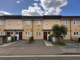 40b, Peckham Grove, London SE15 6EA