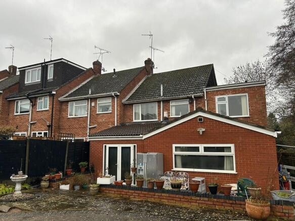 IMG-20251204-WA00...