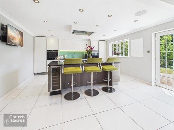 Kitchen1.jpg