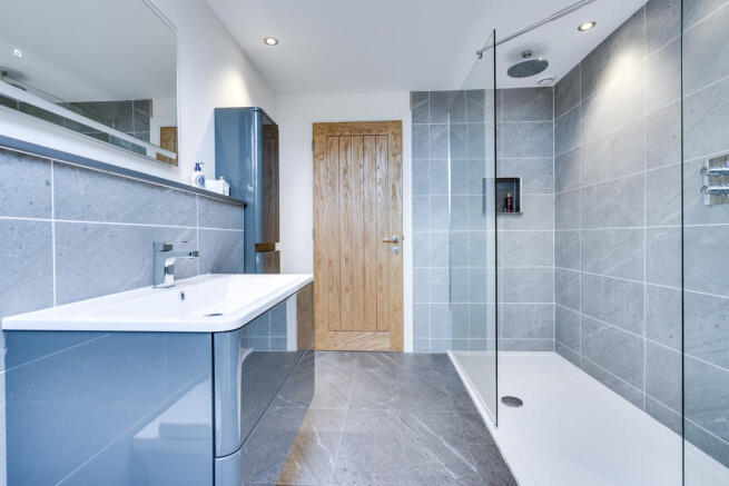 En Suite Shower R...