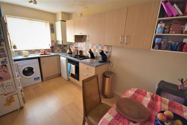 42 Nerwquay  Kitch.JPG