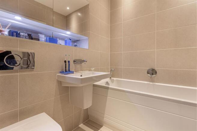 Ensuite-2.jpg